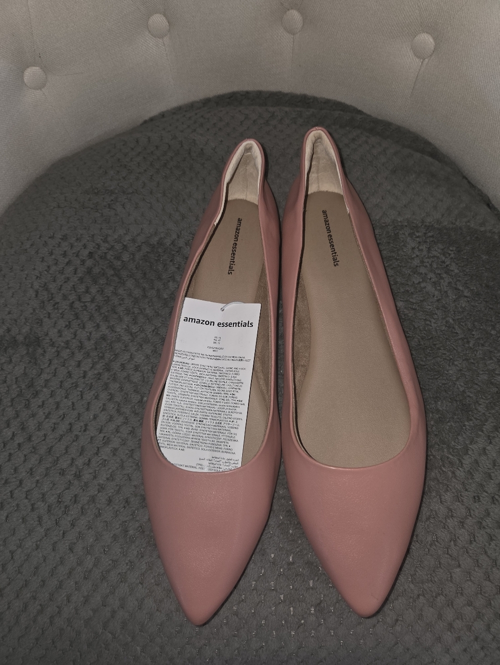 Amazon Essentials Women's Pointed Toe Flats in Rose